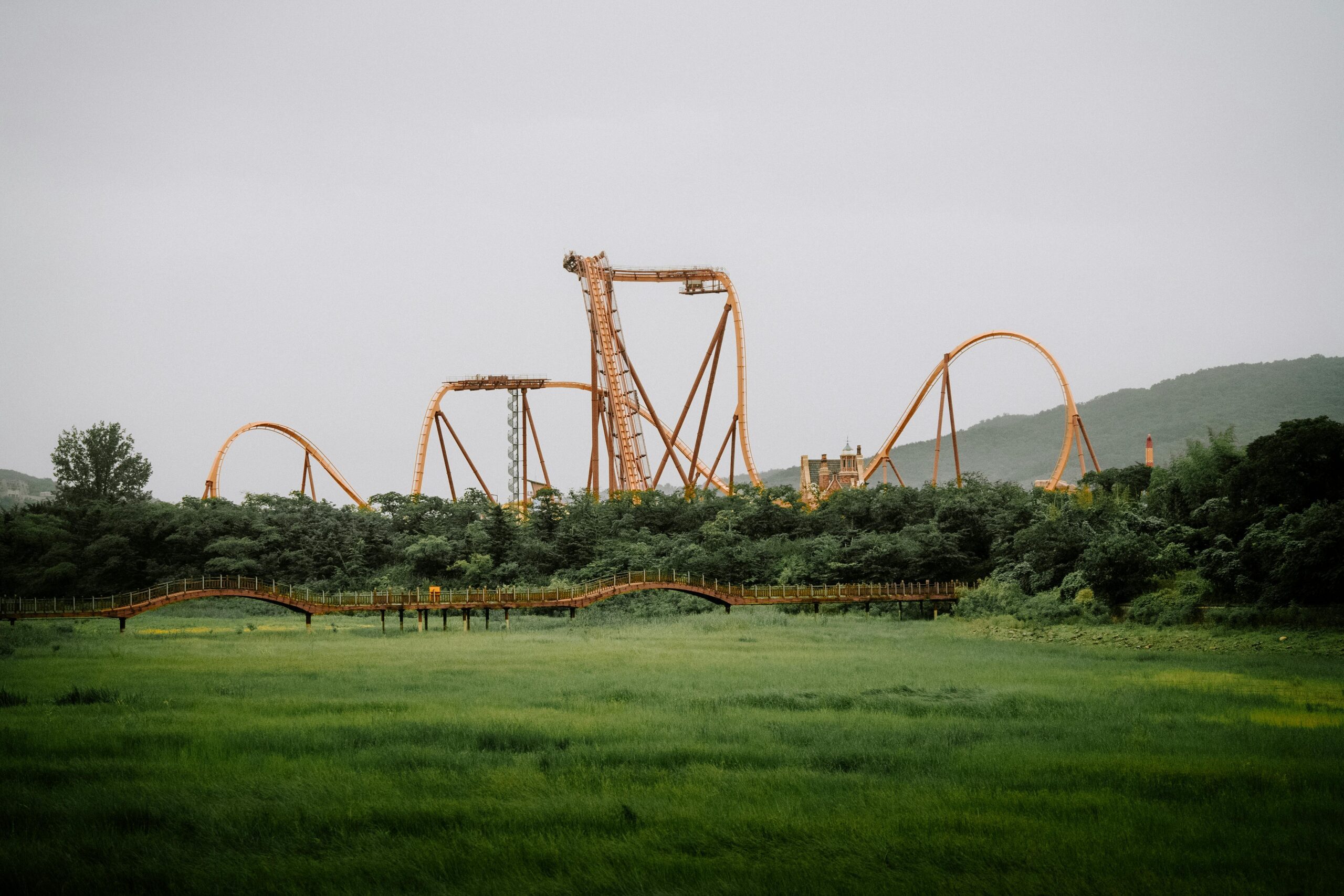 Can Eucalyptus Poles Be Used in High-Traffic Public Spaces?